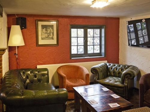 The May Garland Inn Hellingly Esterno foto