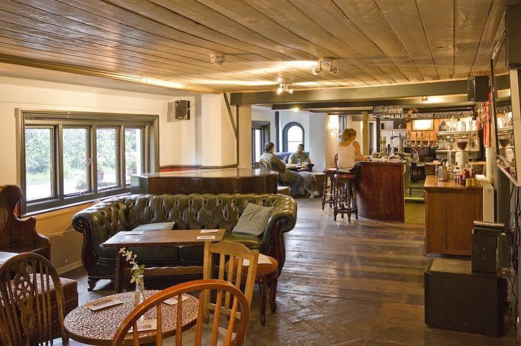 The May Garland Inn Hellingly Esterno foto