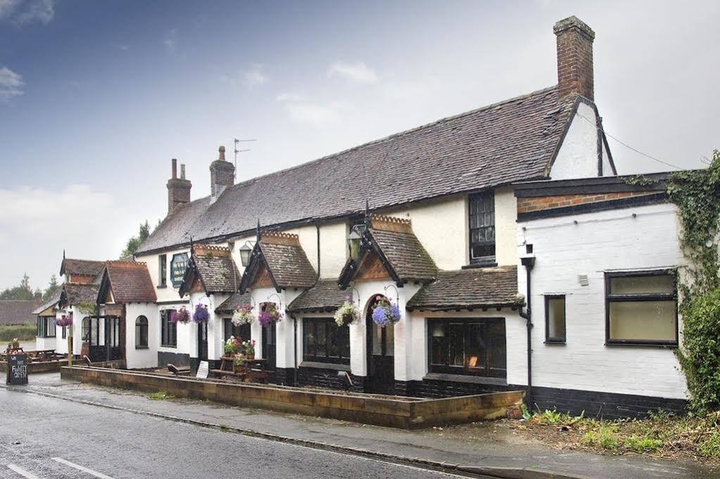 The May Garland Inn Hellingly Esterno foto
