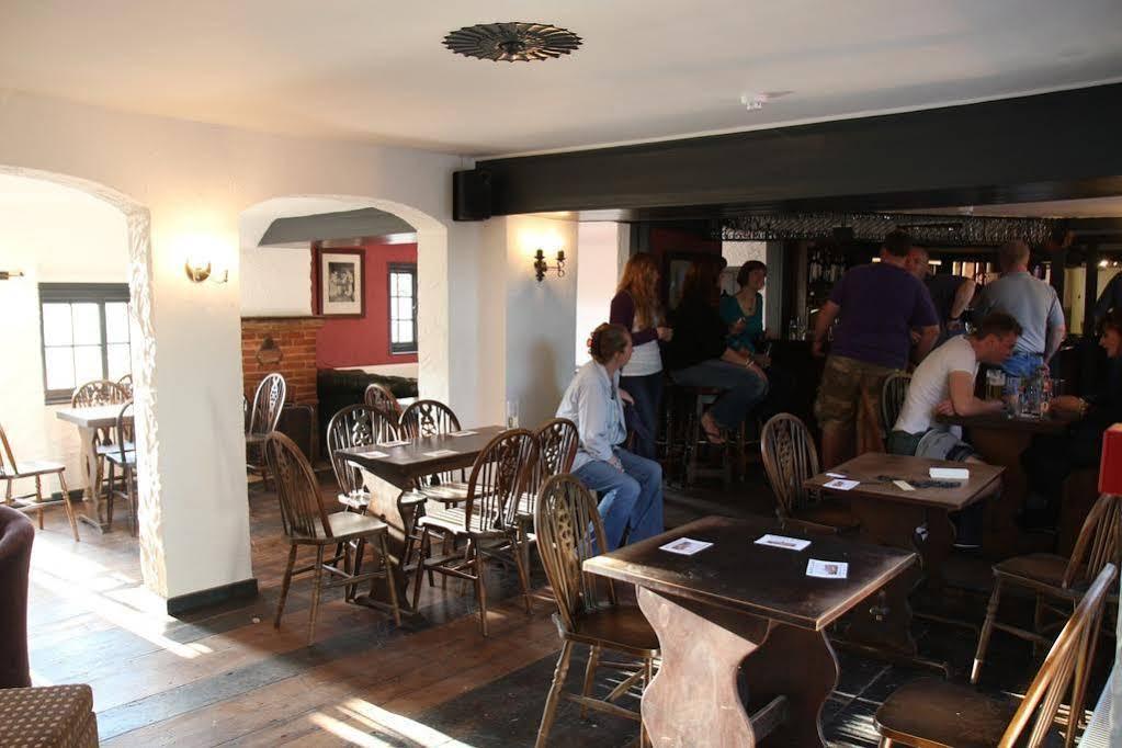The May Garland Inn Hellingly Esterno foto